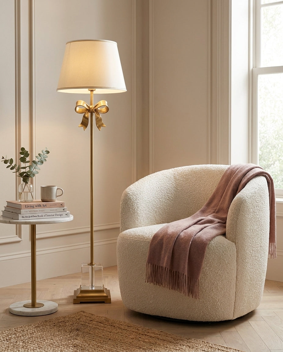 Bellavine Floor Light — product view 6