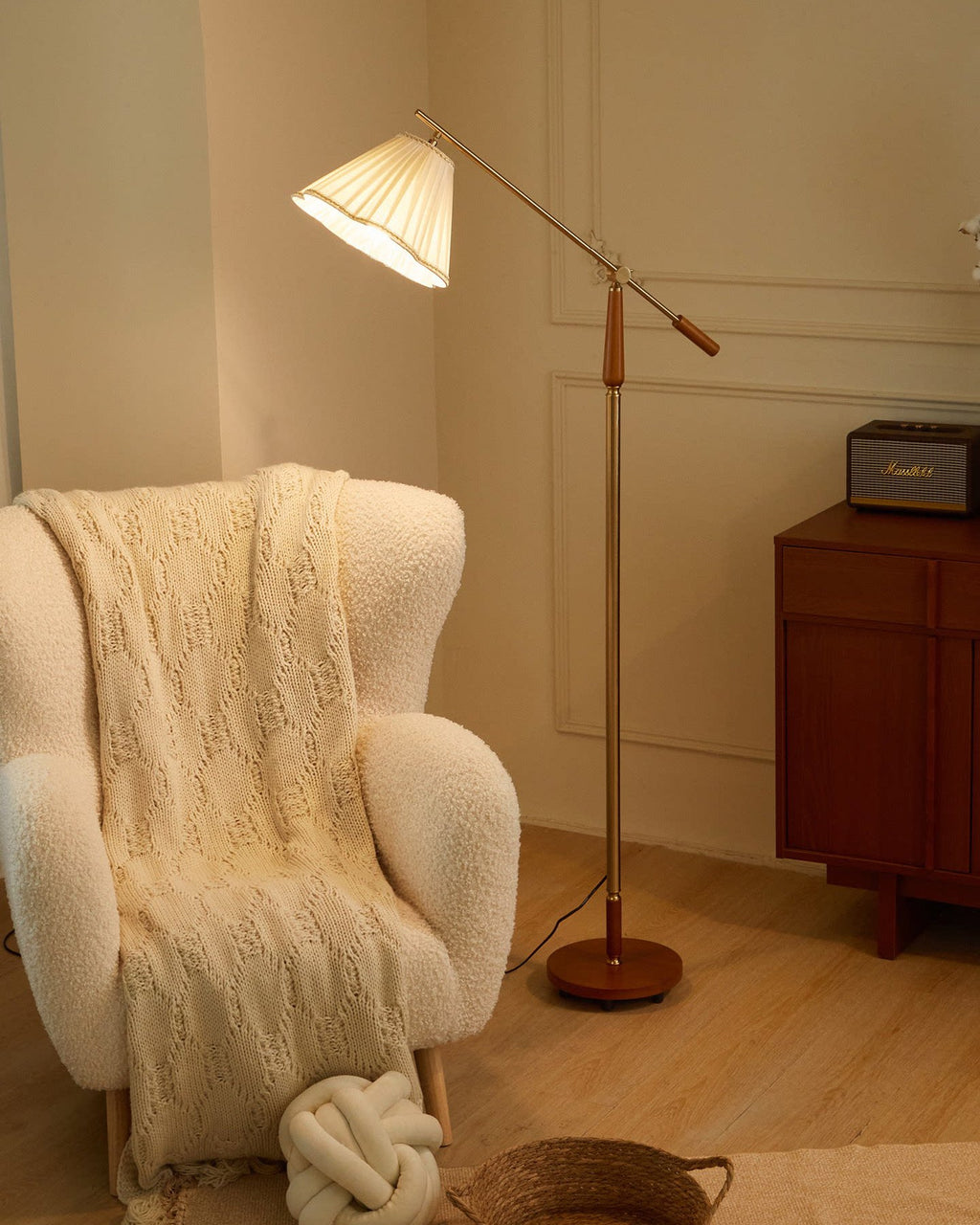 Calveris Floor Lamp — product view 14