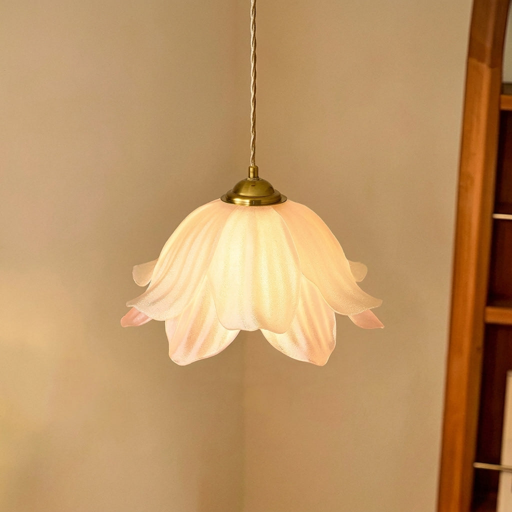 Lorienne Pendant Lamp — product view 10