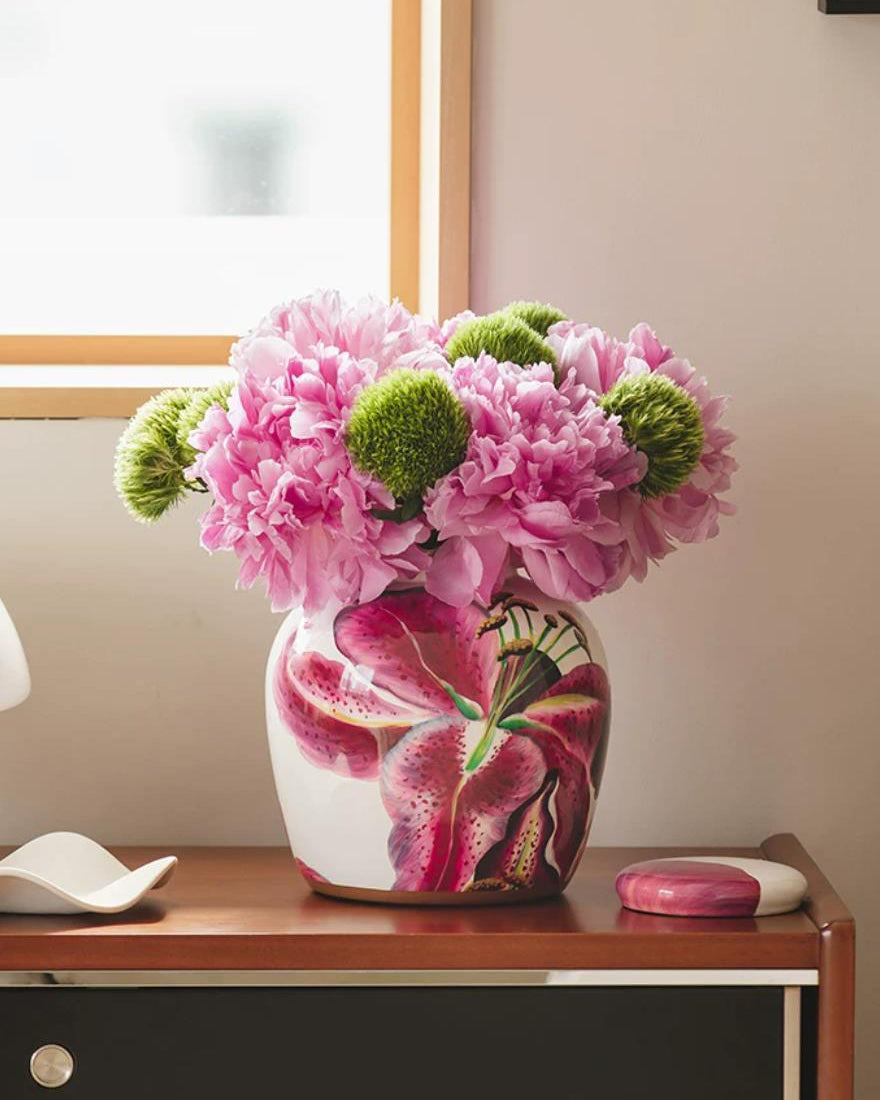 Valessia Vase — product view 10