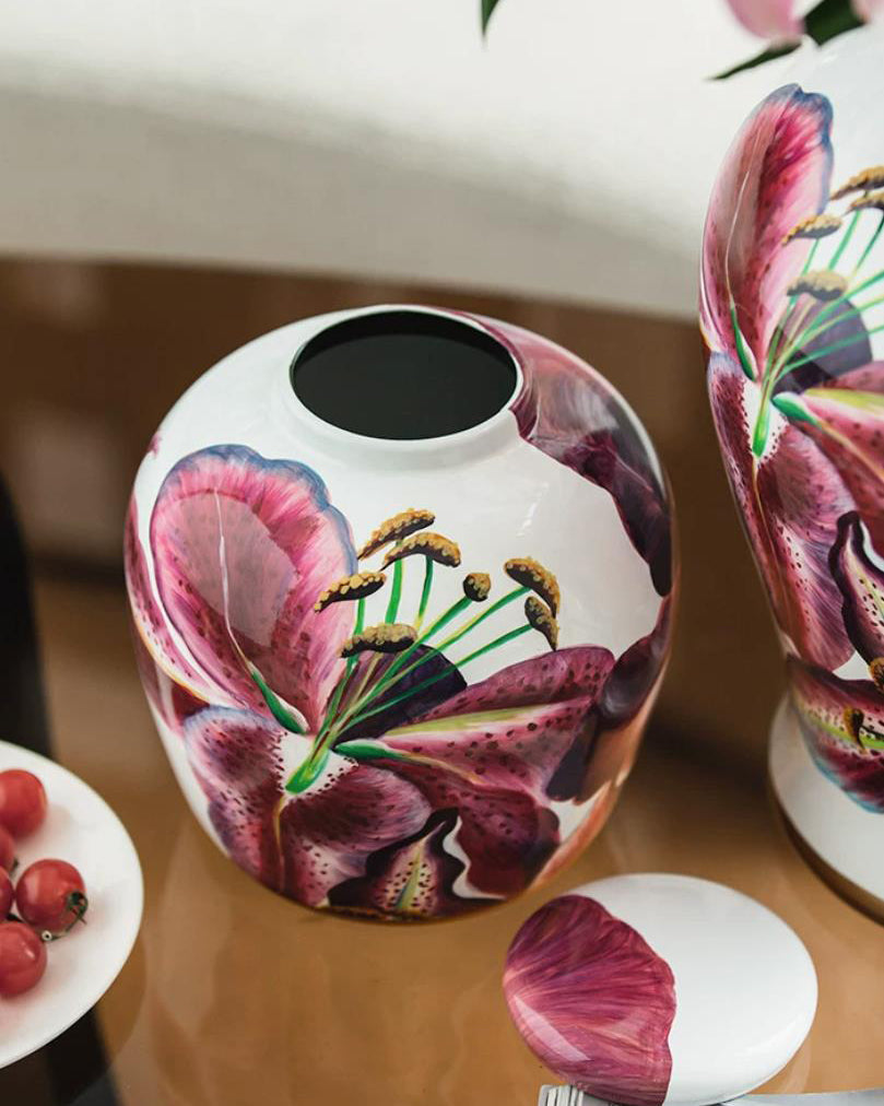 Valessia Vase — product view 17