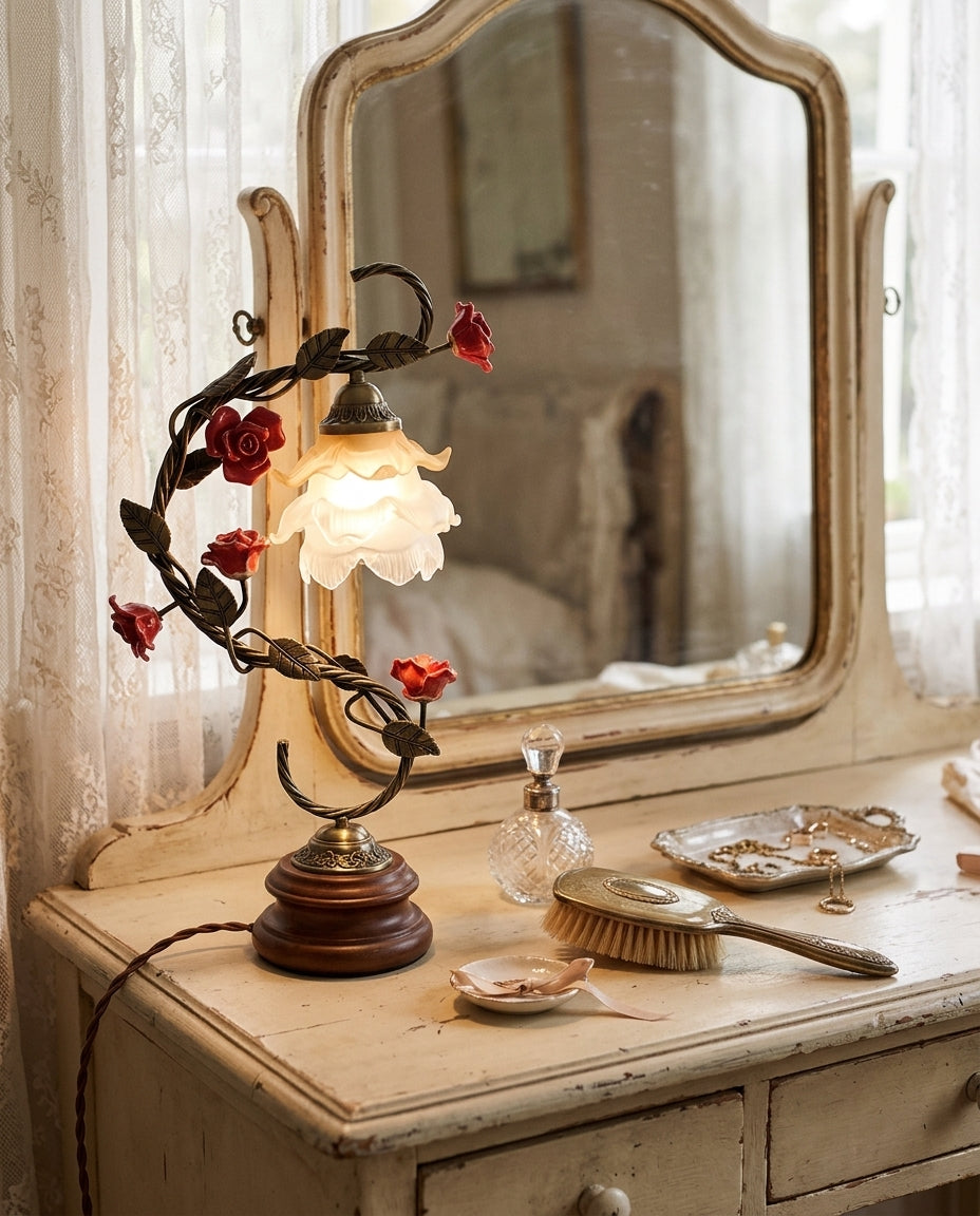 Briarvyn Table Lamp — product view 2