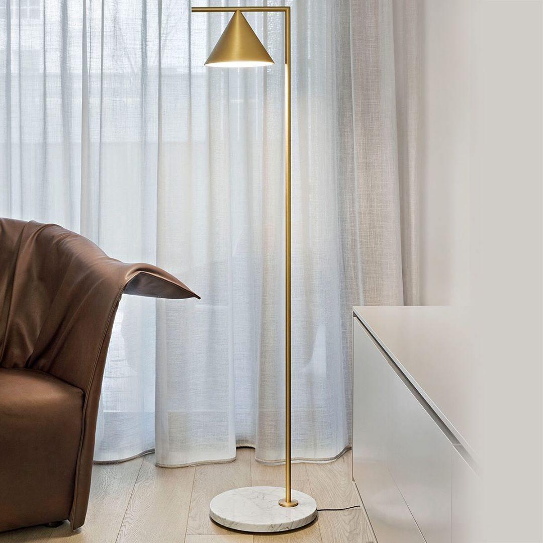 Captain Flint Floor Lamp – product view 3