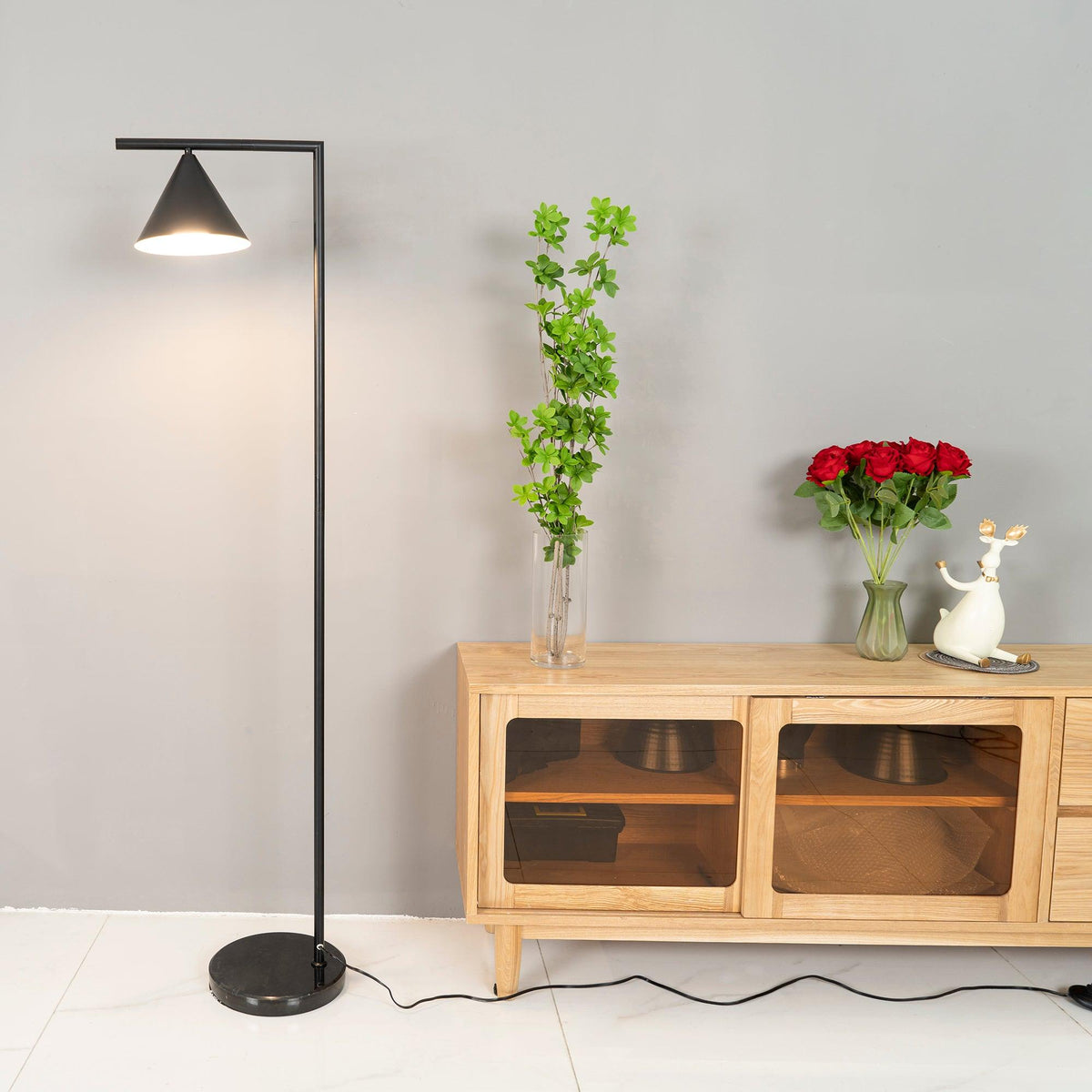 Captain Flint Floor Lamp – product view 6