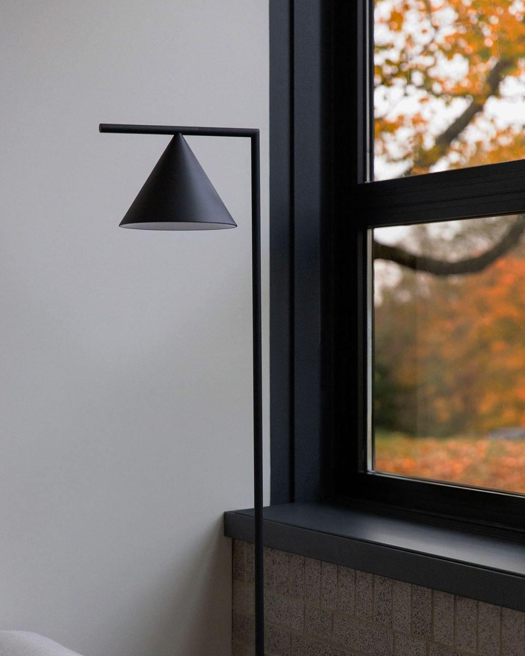 Captain Flint Floor Lamp – product view 32