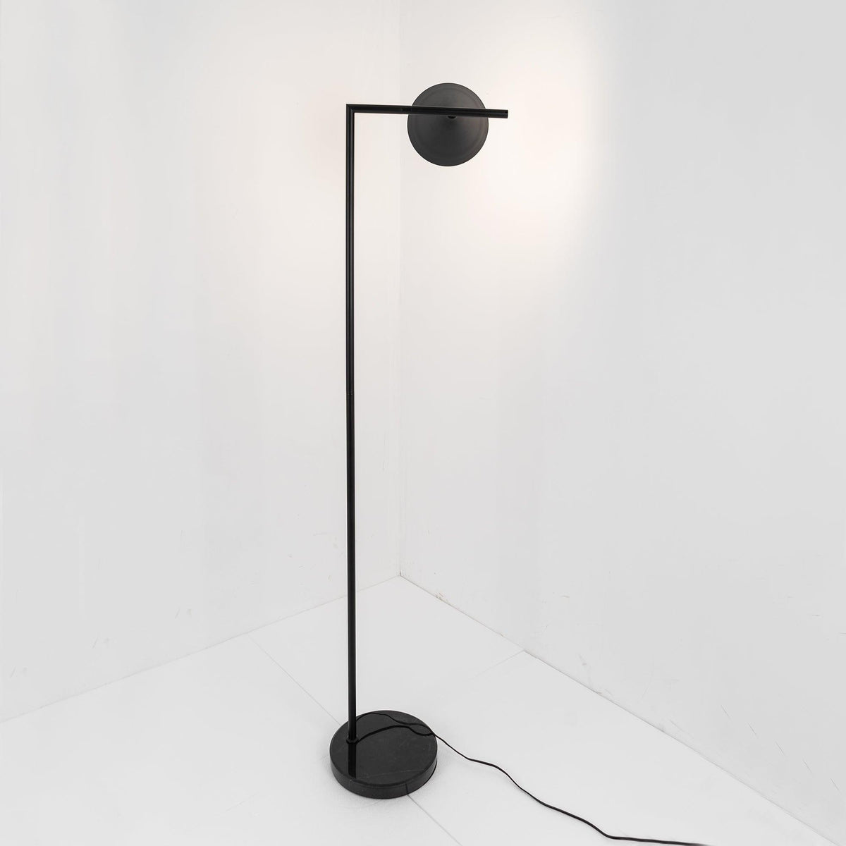 Captain Flint Floor Lamp – product view 85