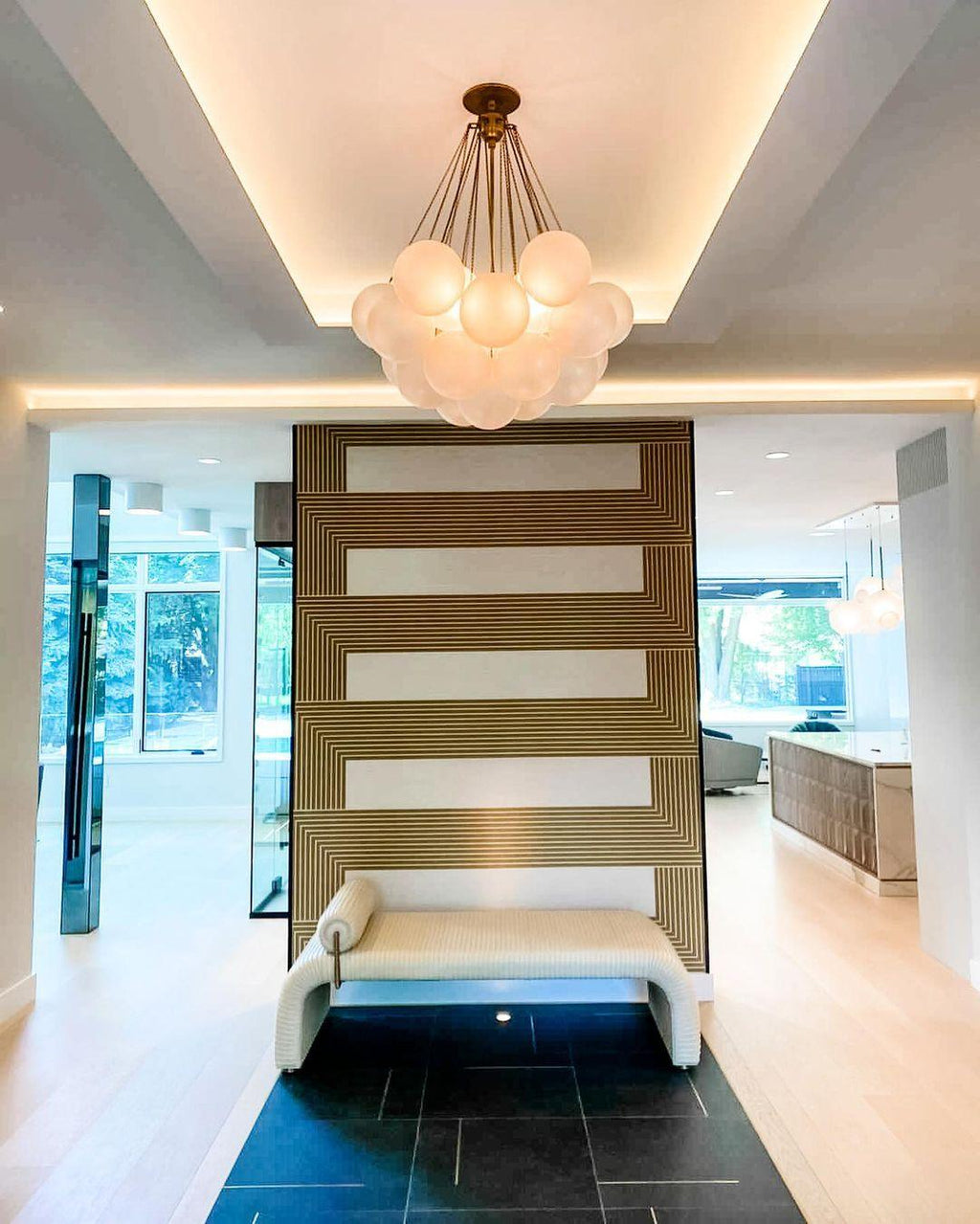 Bubble Chandelier – product view 100
