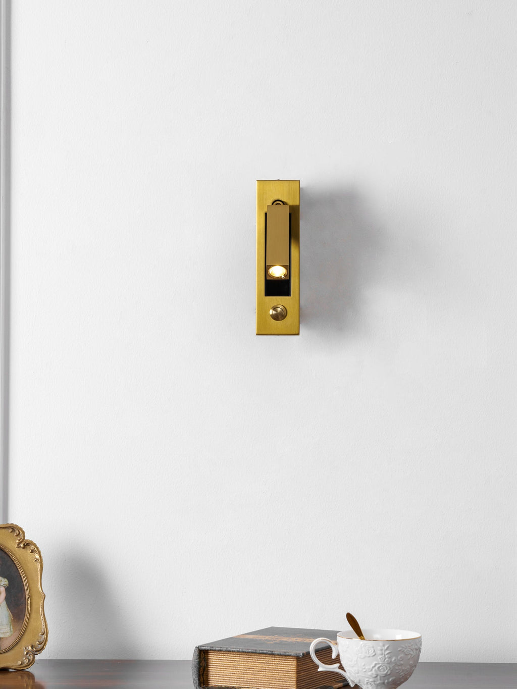 Embedded Bedside Sconce – product view 82