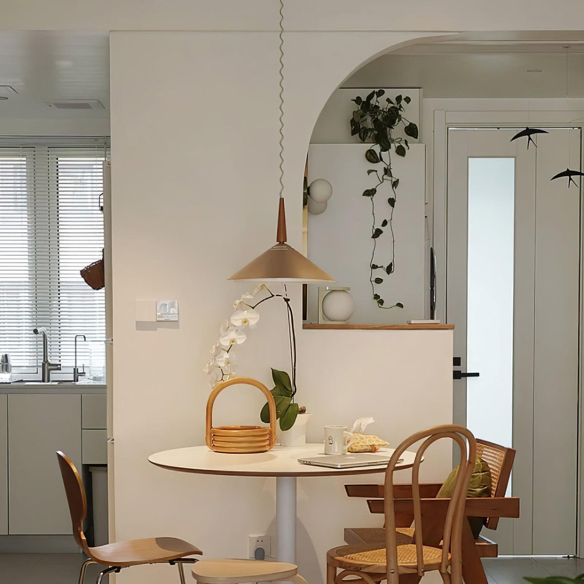 Agnes Retro Pendant Lamp – product view 10