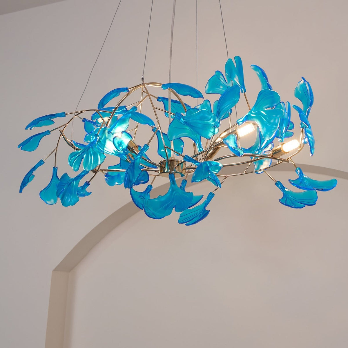 Acrylic Ginkgo Leaf Chandelier – product view 34