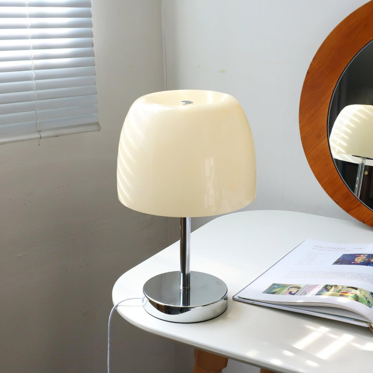 Roxboro Glass Table Lamp — product view 8
