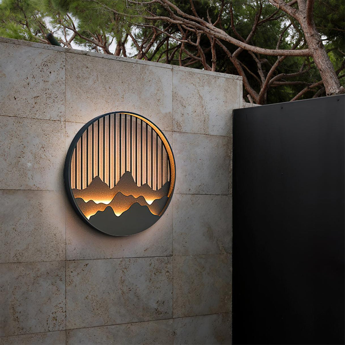 Mountain Outdoor Wall Lamp — product view 3