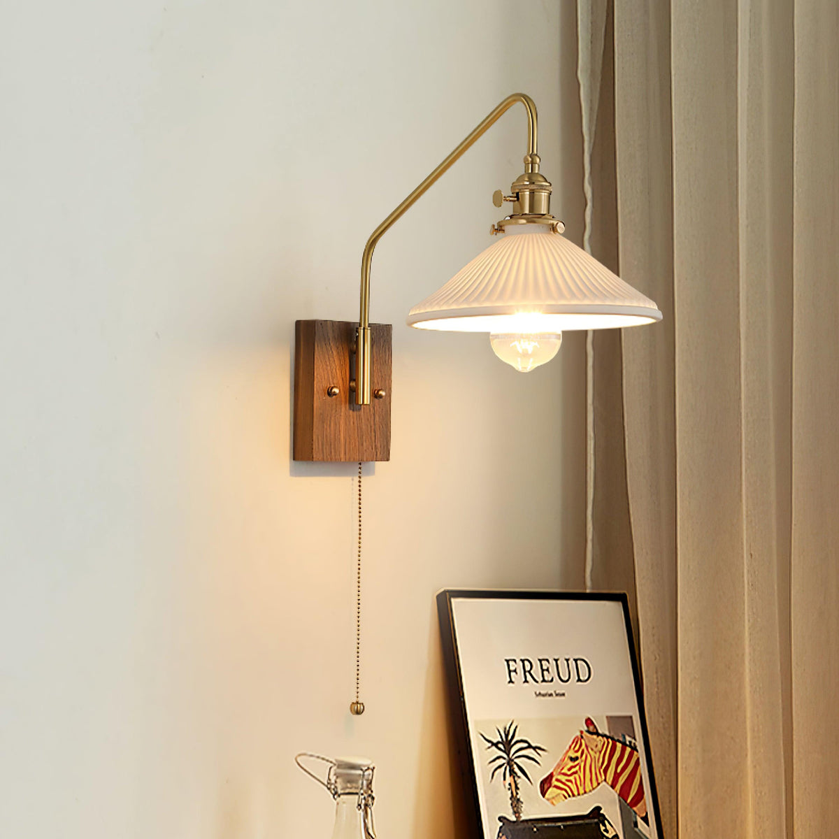 Retro Kelsey Glass Wall Lamp — product view 8