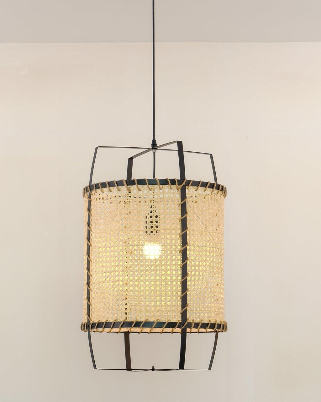 Rattan Weave Pendant Lamp — product view 12