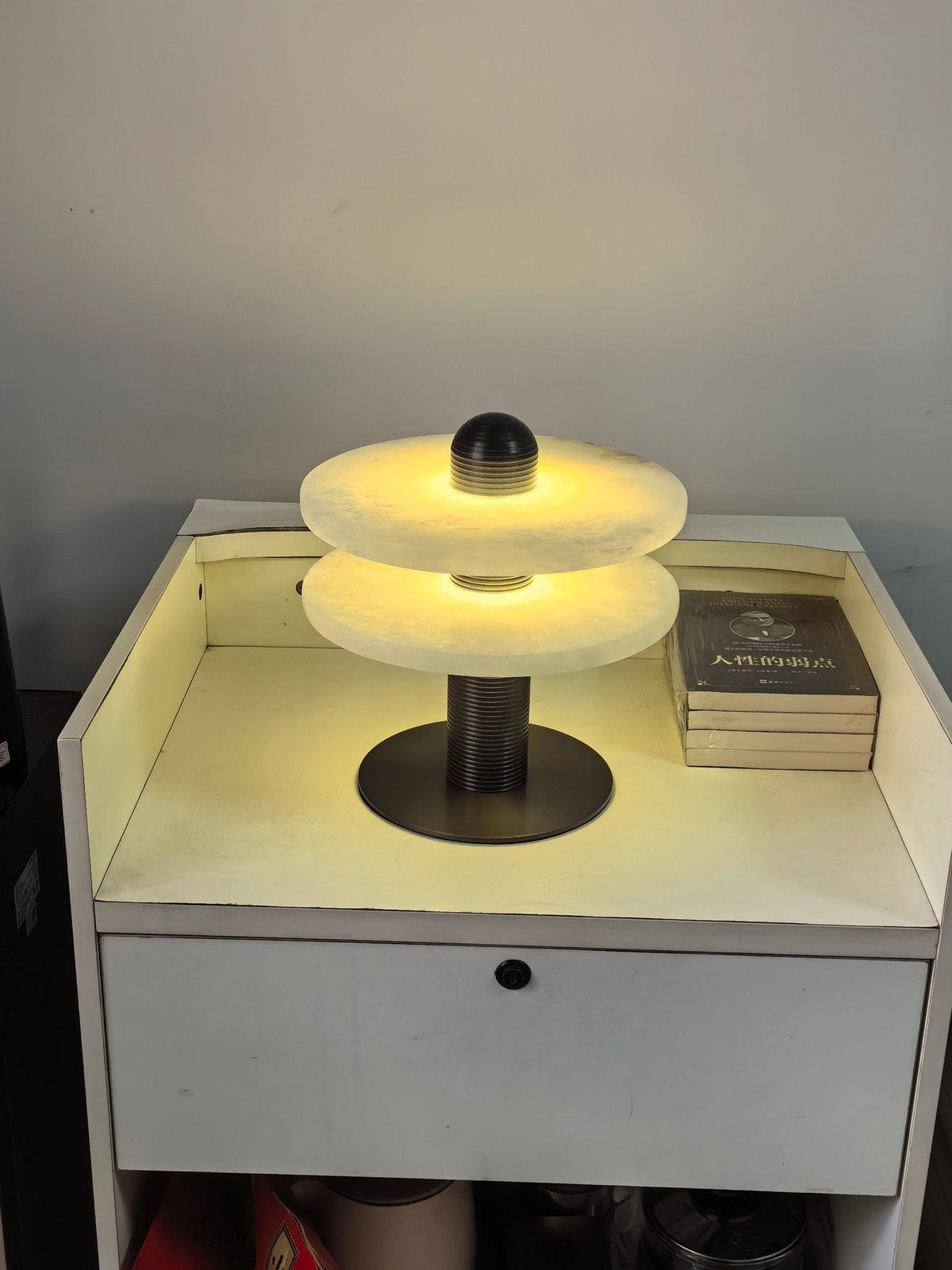 Alabaster Comet Table Lamp – product view 15