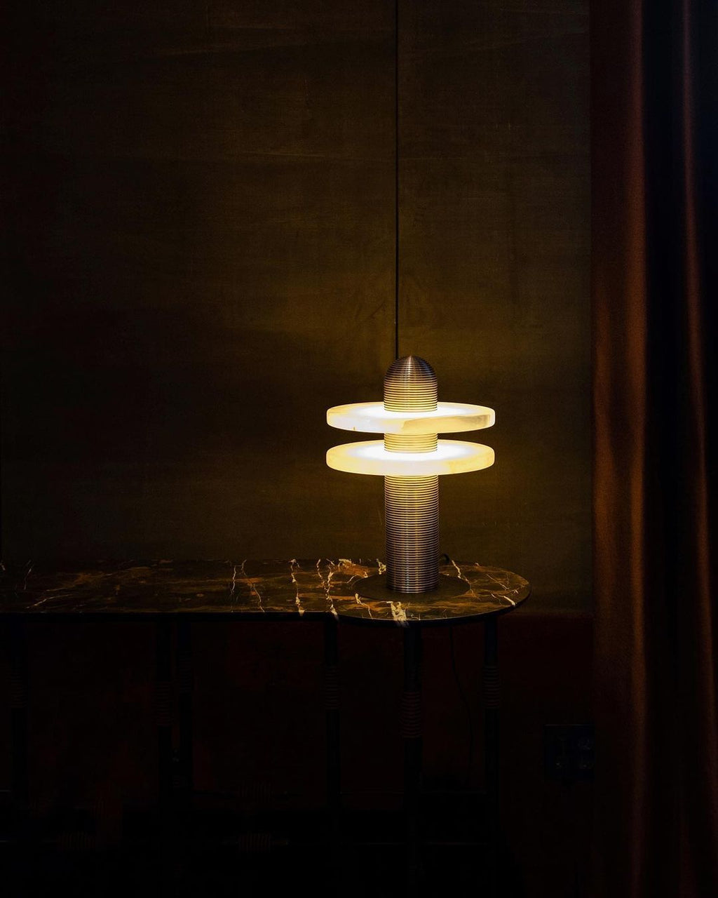 Alabaster Comet Table Lamp – product view 17