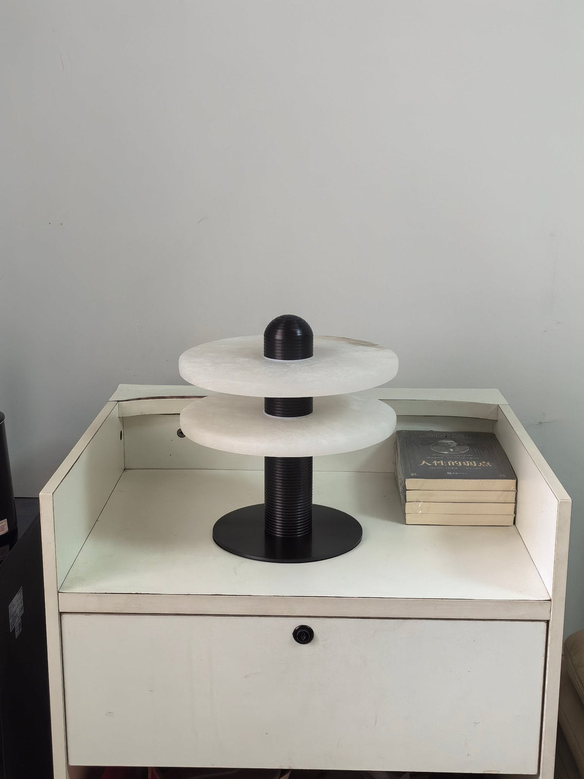 Alabaster Comet Table Lamp – product view 37