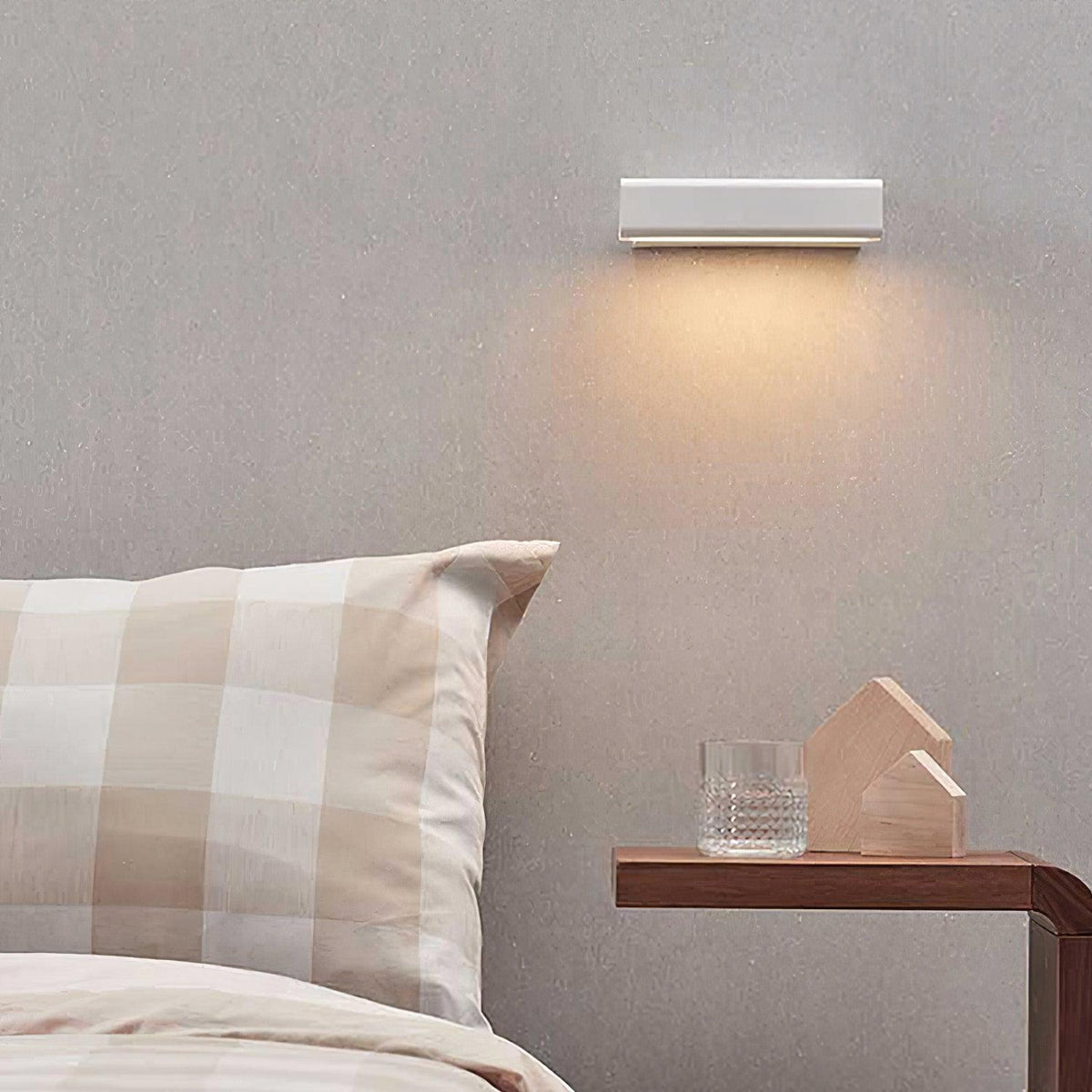 Nordic Art Bedroom Wood Wall Lamp — product view 3