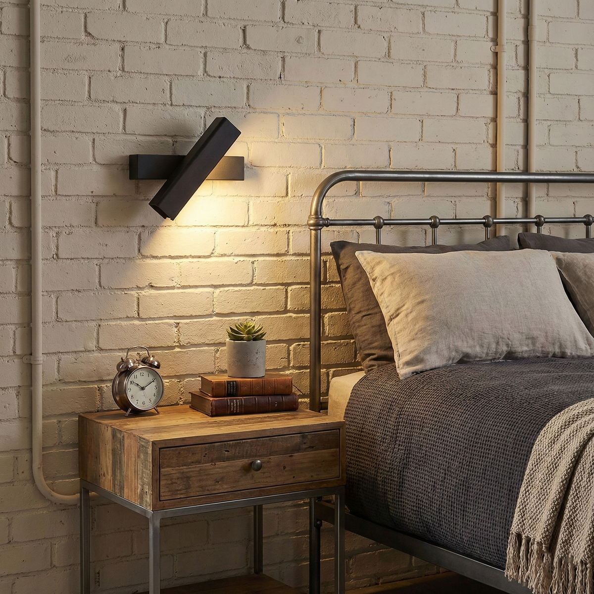 Nordic Art Bedroom Wood Wall Lamp — product view 11