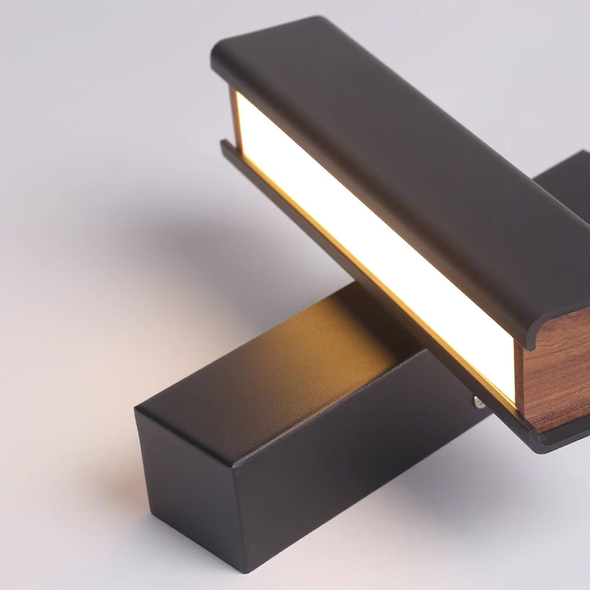 Nordic Art Bedroom Wood Wall Lamp — product view 33
