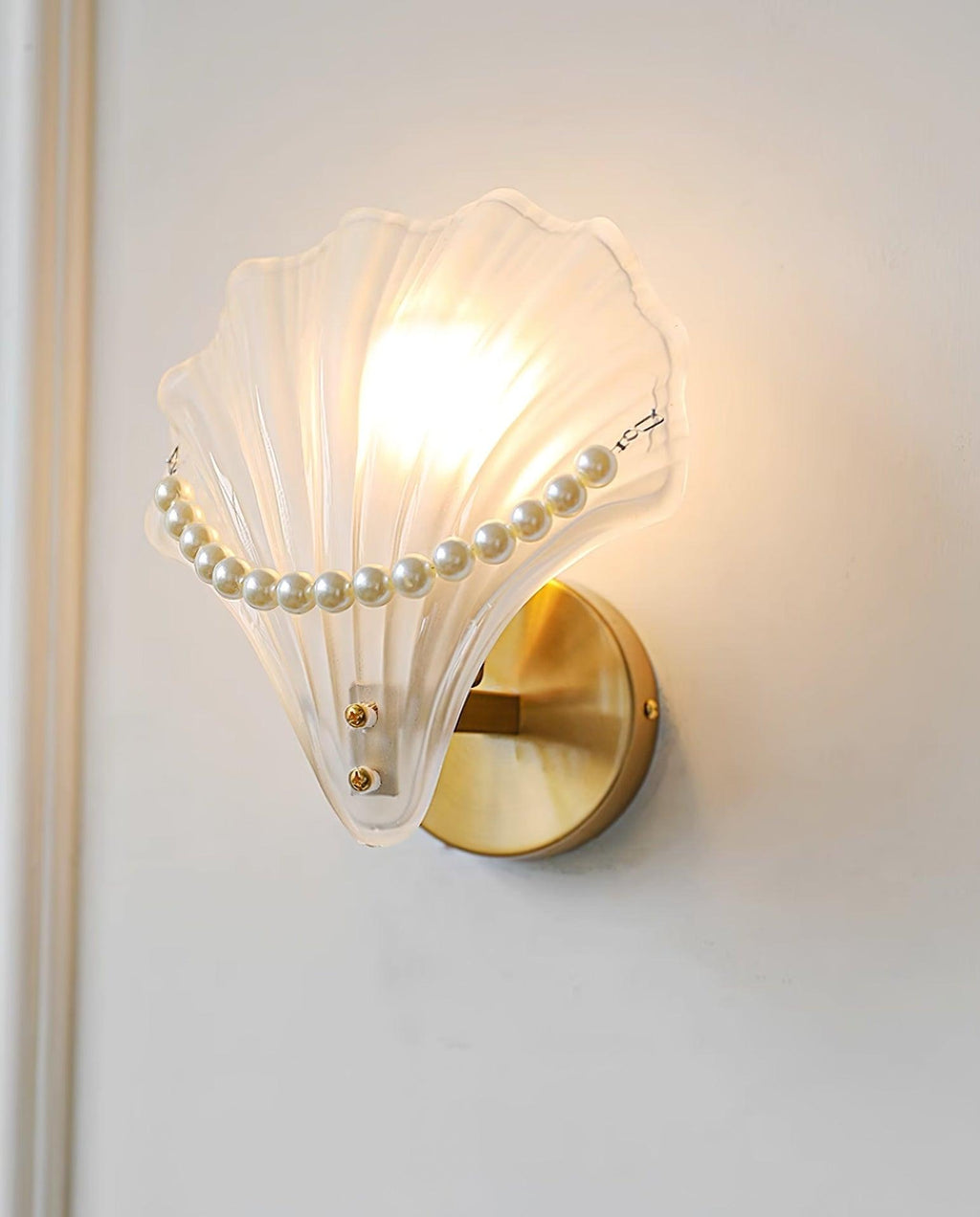 Pearl Shell Glass Wall Lamp — product view 19