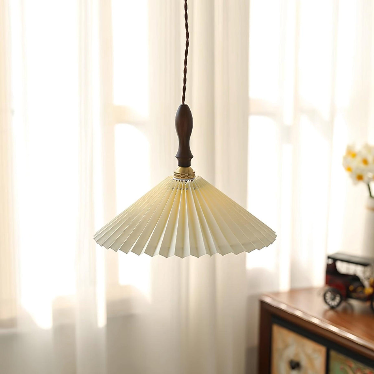 Prairie Pleated Pendant Lamp — product view 5