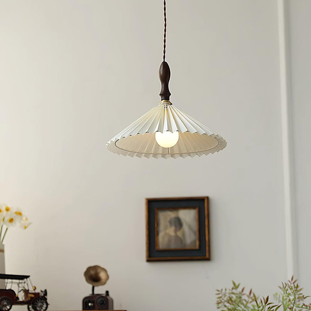 Prairie Pleated Pendant Lamp — product view 6
