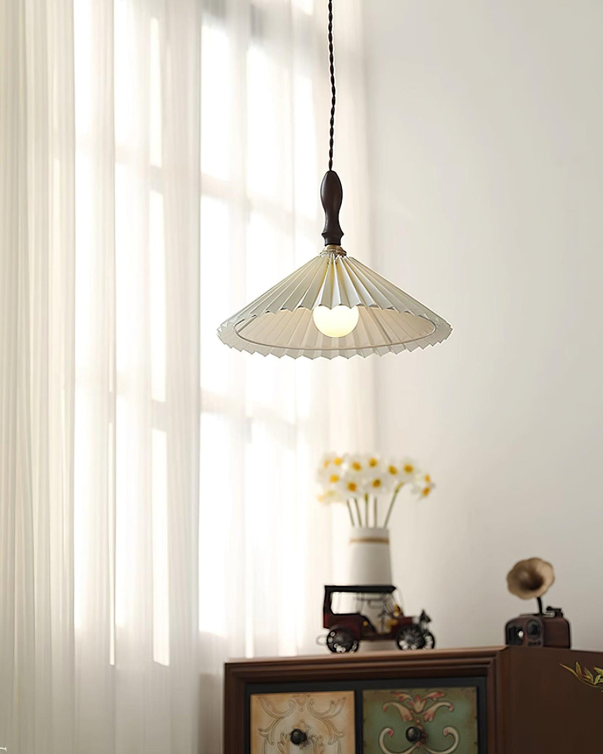 Prairie Pleated Pendant Lamp — product view 7