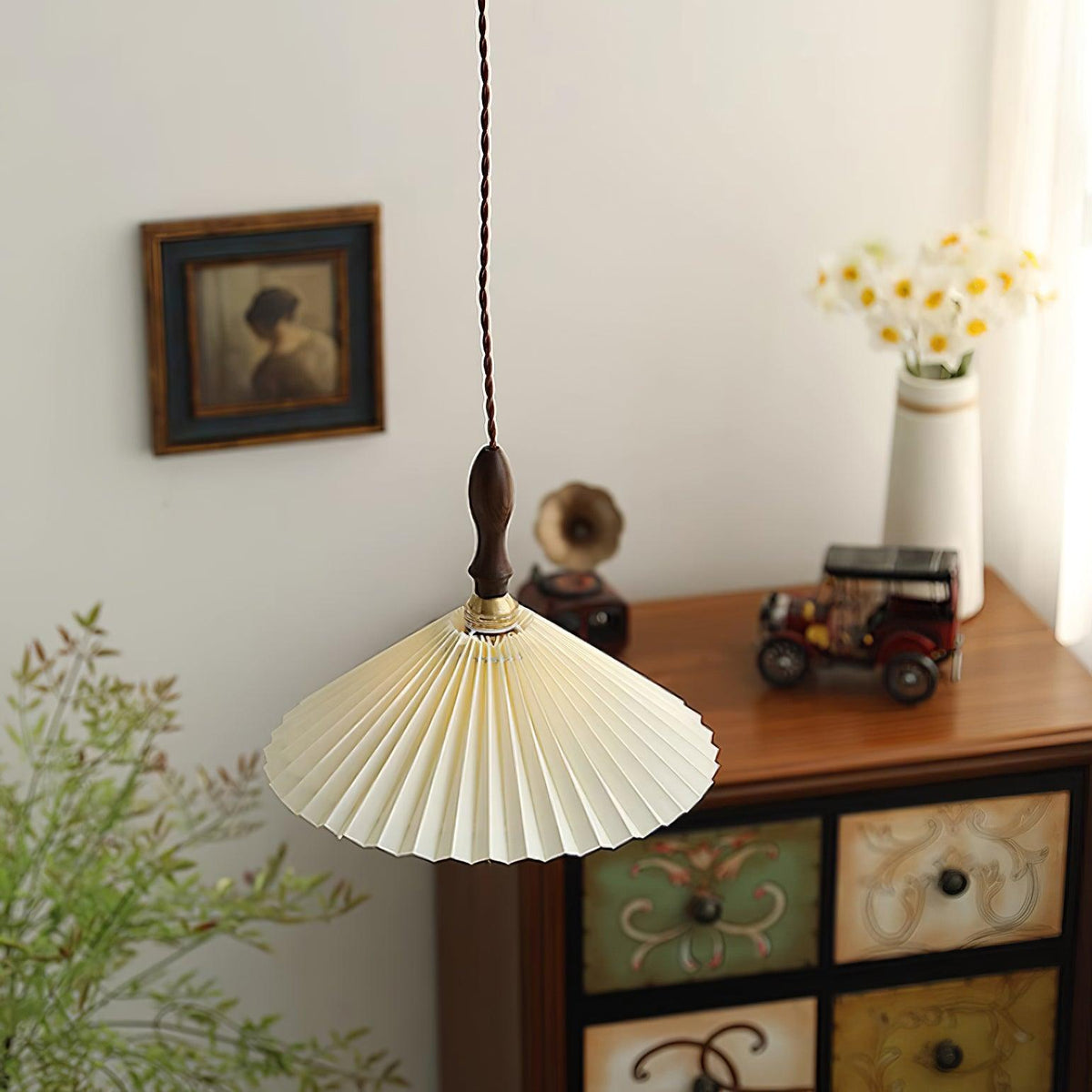 Prairie Pleated Pendant Lamp — product view 11