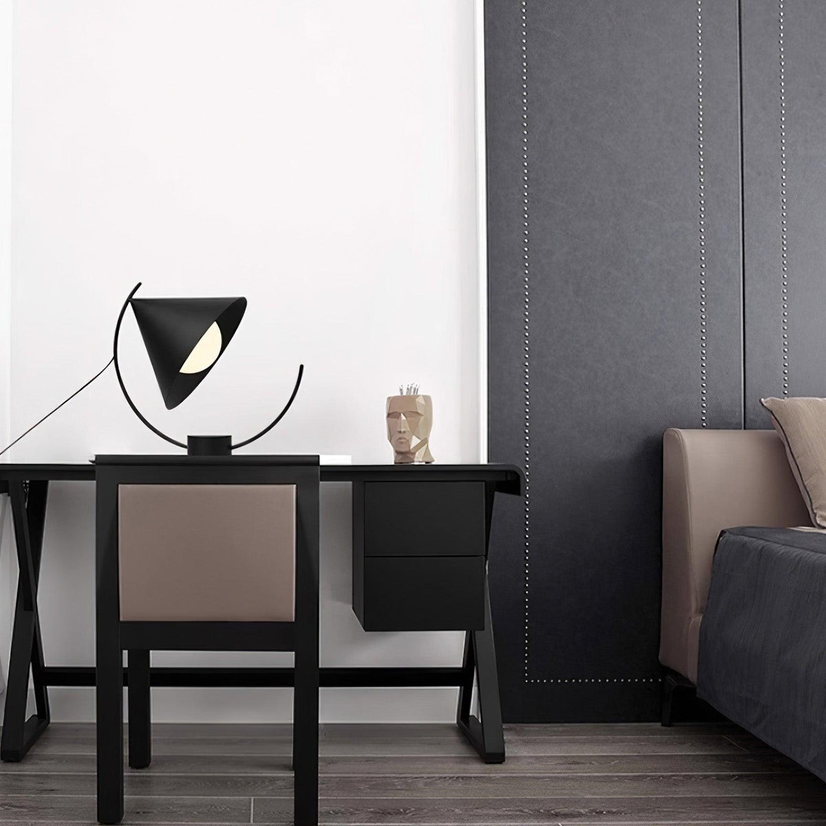 Meridian Glass Table Lamp — product view 15