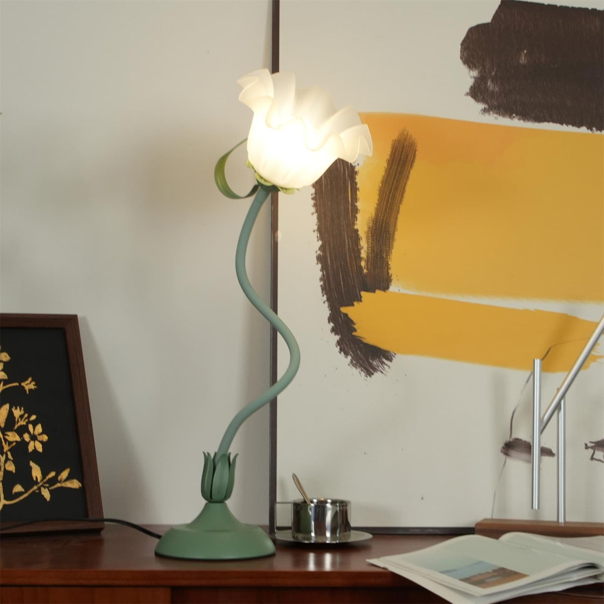 Lily Flower Table Lamp — product view 22