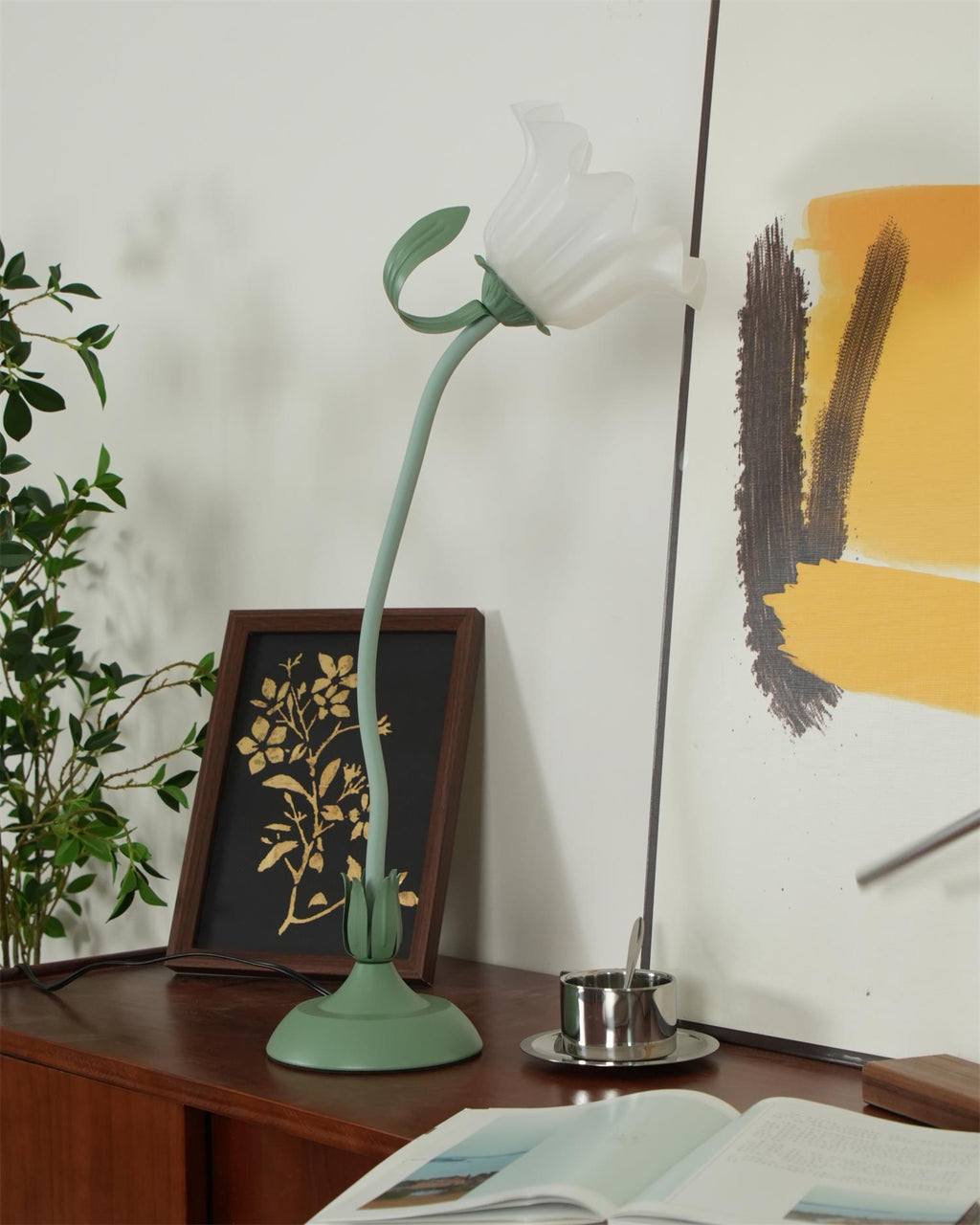 Lily Flower Table Lamp — product view 45