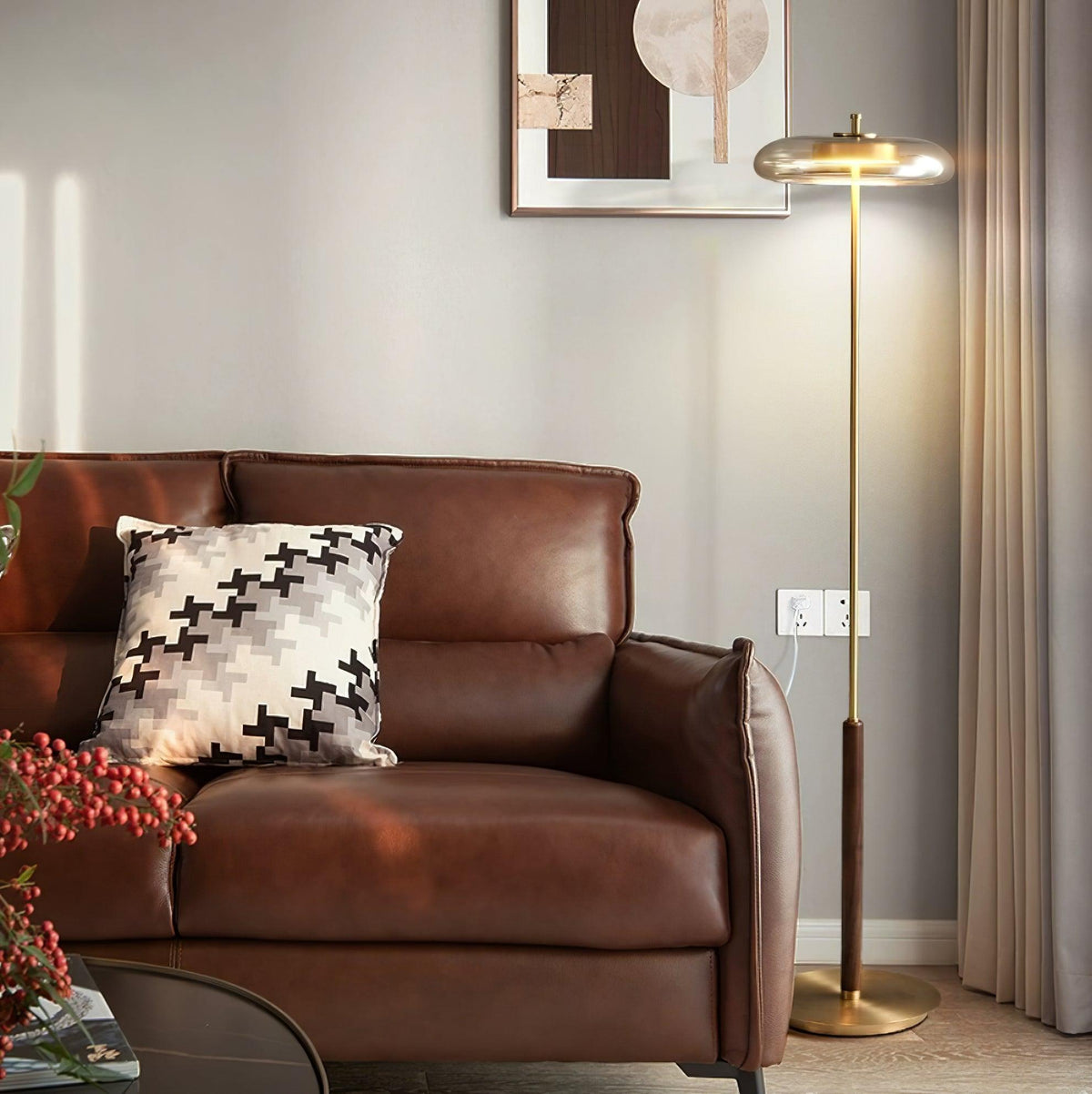 Redondo Floor Lamp — product view 4