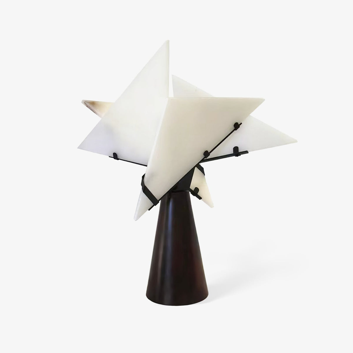Alabaster Petal Table Lamp – product view 1