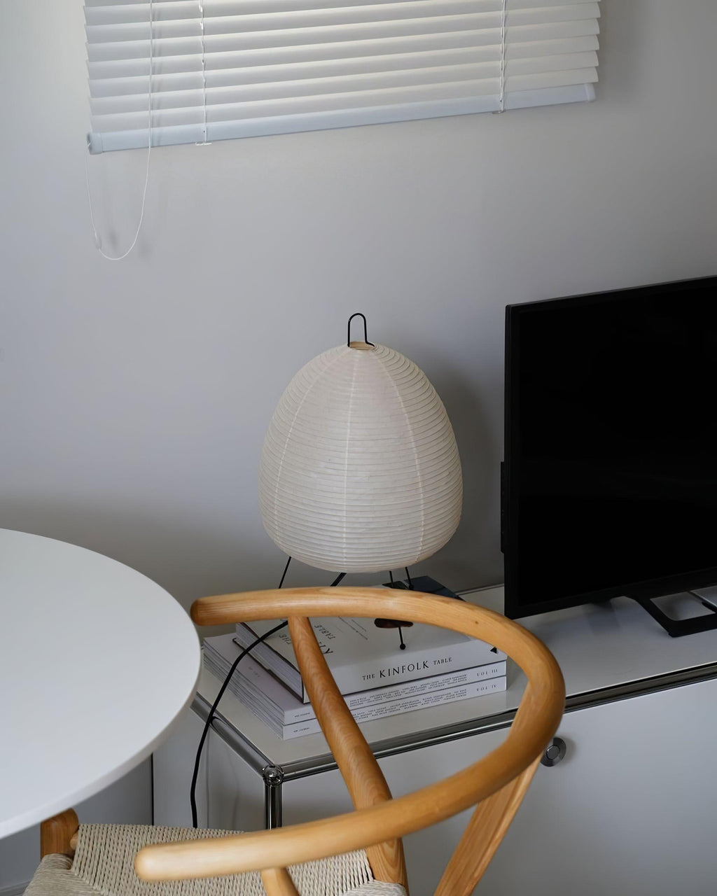 Rice Paper Table Lamp R18 — product view 9