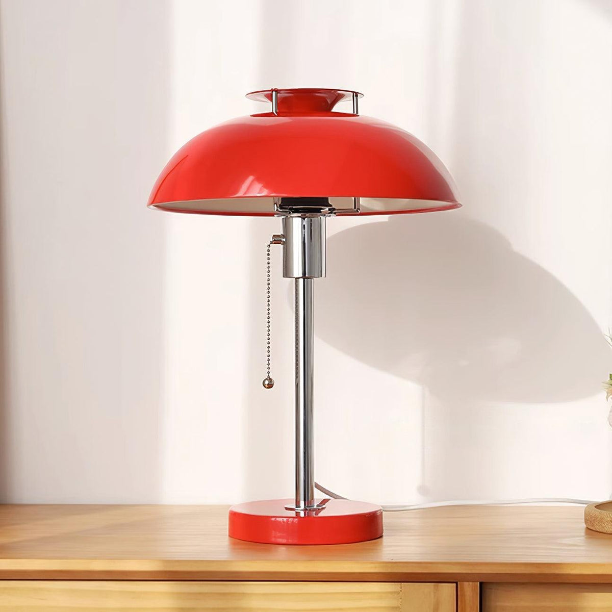 Bowie Metal Table Lamp — product view 2