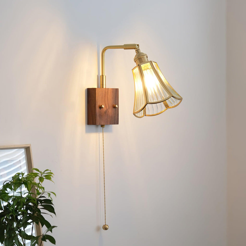 Simone Glass Wall Lamp — product view 2