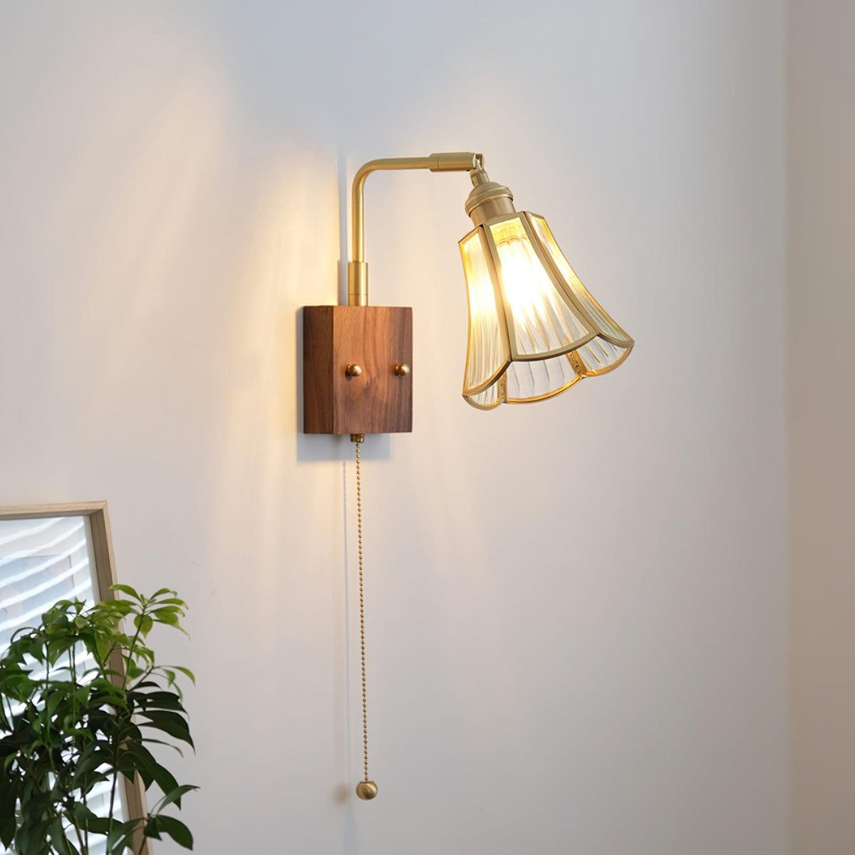 Simone Glass Wall Lamp — product view 2
