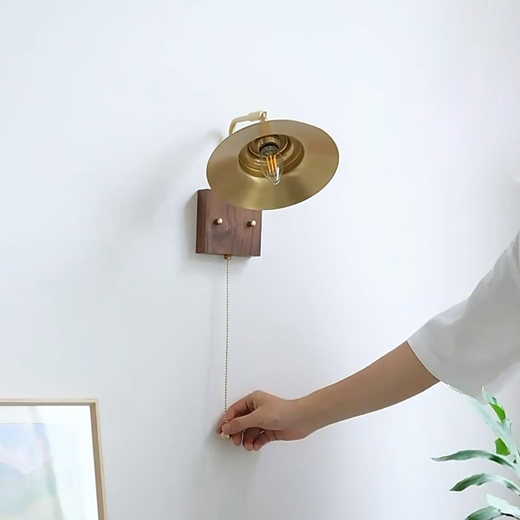 Runia Brass Wall Lamp — product view 14