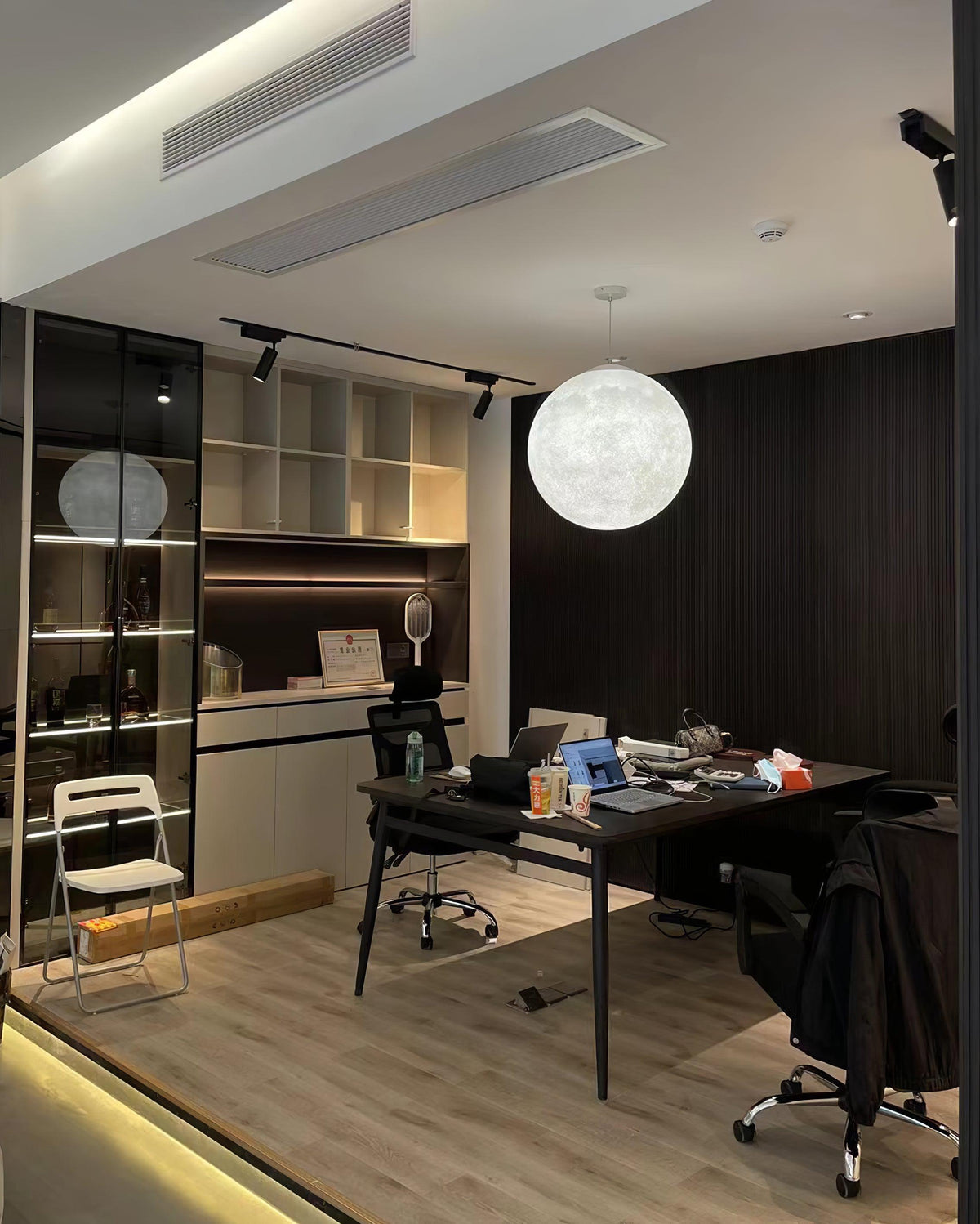 Moon Metal Pendant Lamp — product view 39