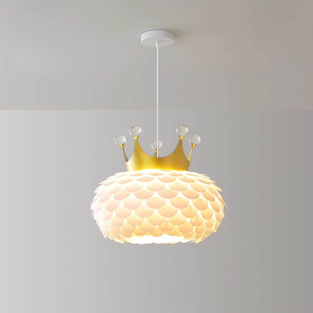 Crown Metal Pendant Lamp — product view 3