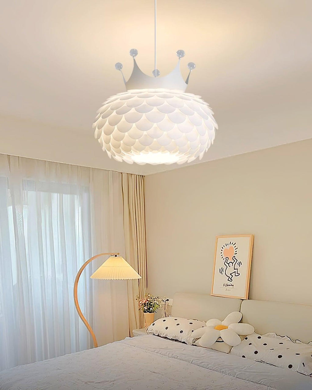 Crown Metal Pendant Lamp — product view 15