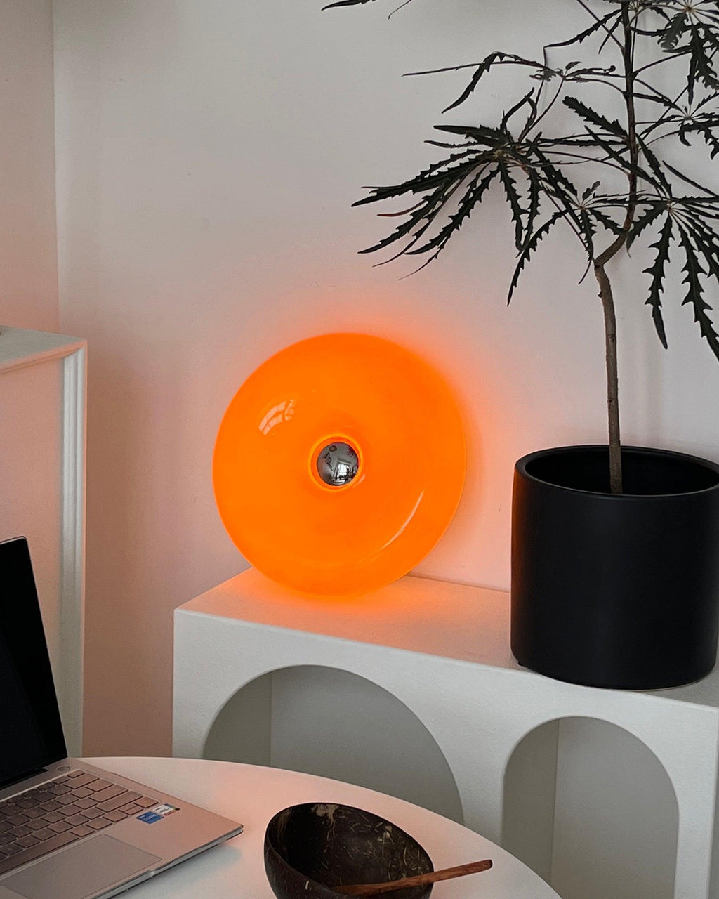 Donuts Glass Table Lamp — product view 18