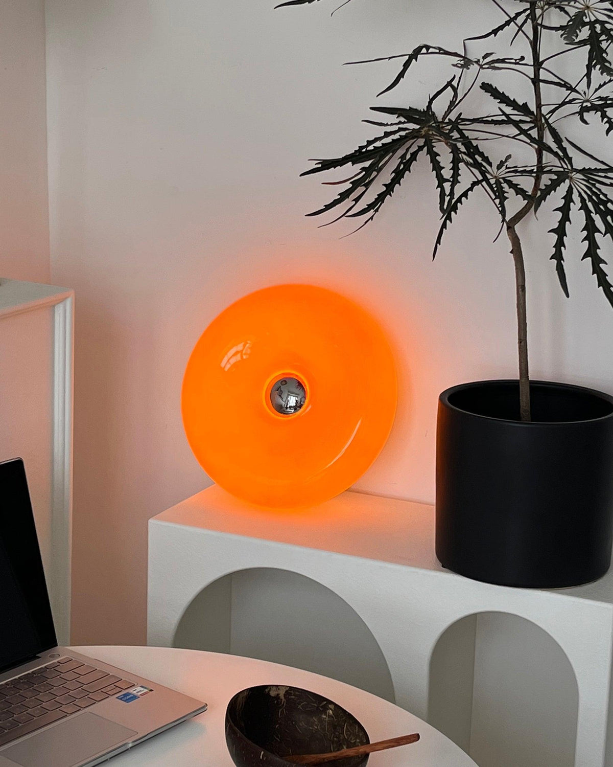 Donuts Glass Table Lamp — product view 18