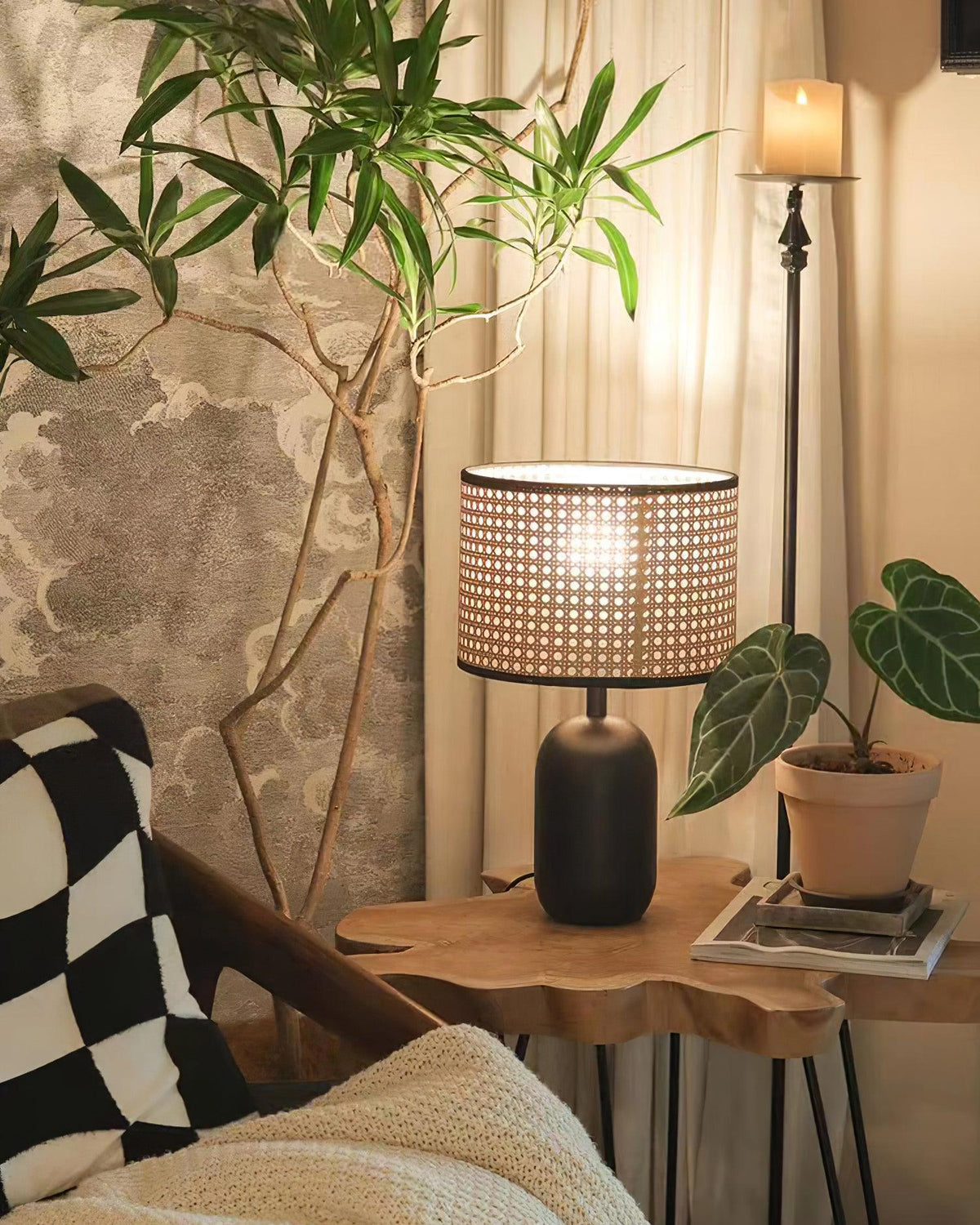 Blakely Metal Table Lamp — product view 10