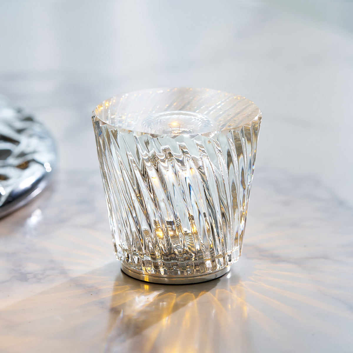 Crystal Diamond Table Lamp (built-in battery) — product view 9
