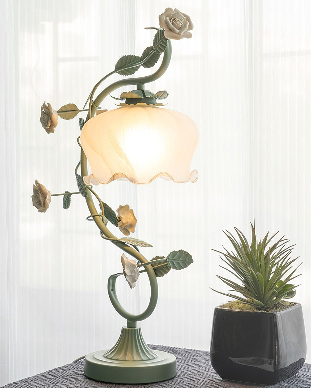 Ron Rose Flower Glass Table Lamp — product view 9