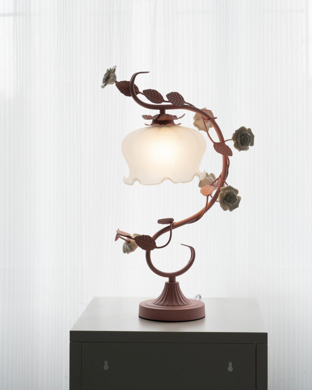 Ron Rose Flower Glass Table Lamp — product view 55