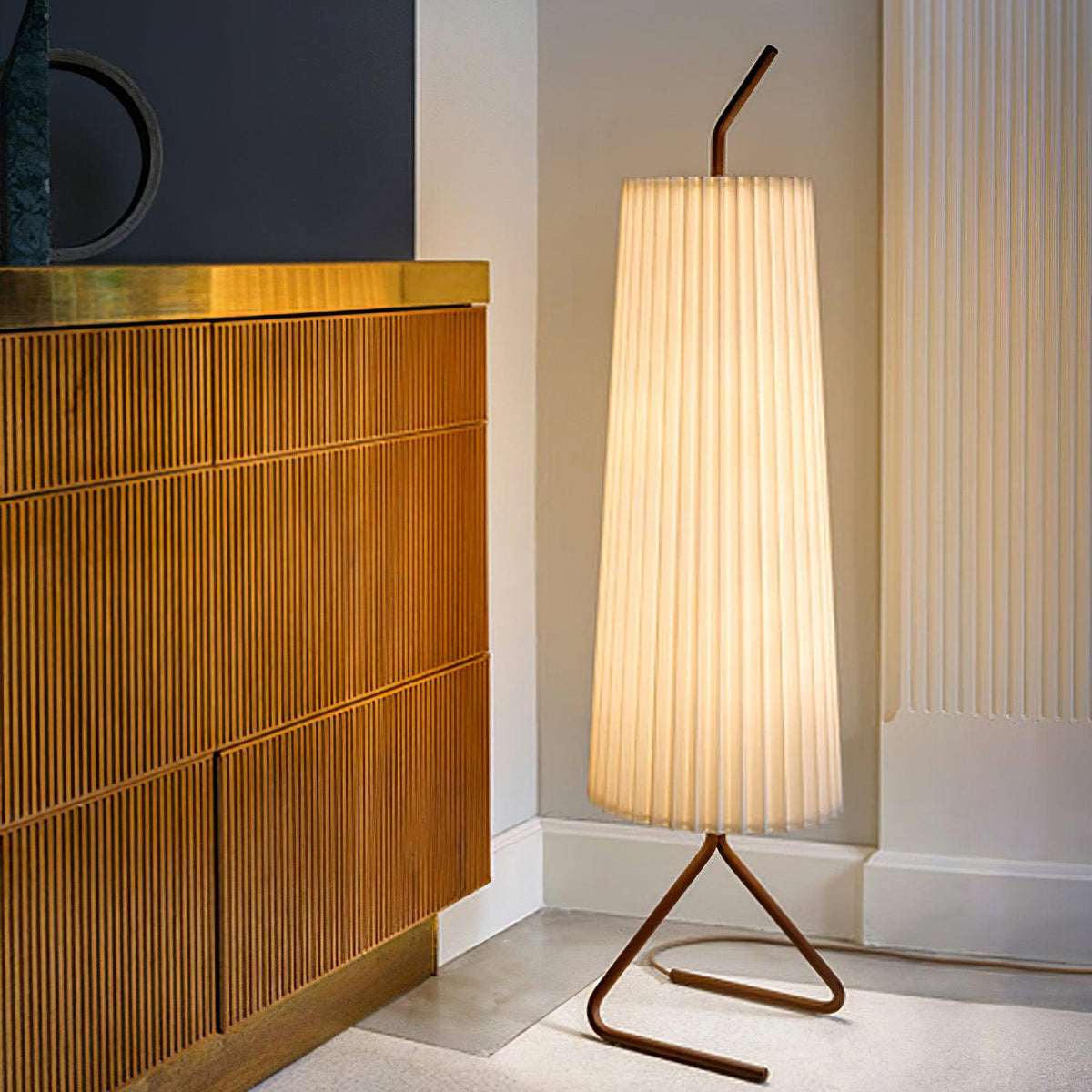 Kalmar Metal Floor Lamp — product view 2