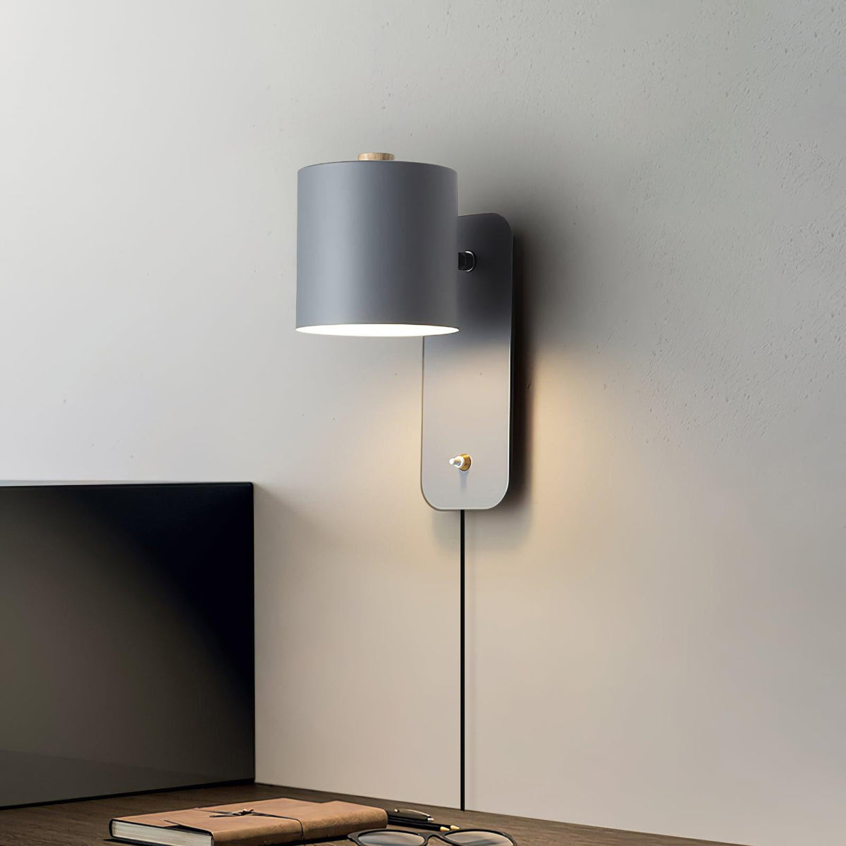 Rotatable Cylinder Plug-in Wall Lamp – product view 10